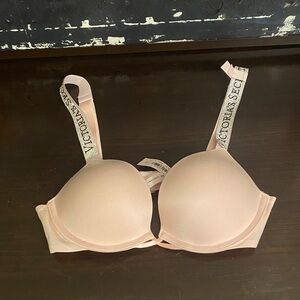 Victoria's Secret Light Pink Bra with Logo Straps Size 32A Push-Up